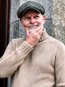 Oban Roll Neck rullekravesweater, Sandstorm lys camel, Geelong lammeuld