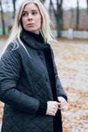 Gabby quiltet jakke med Harris Tweed detaljer, marineblå