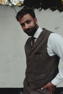 Wales tweed vest, Harris Tweed, country herringbone, farve 624