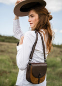 Crossgar Saddlebag, læder/ruskind, camel