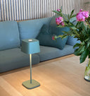 Ofelia batteridrevet bordlampe